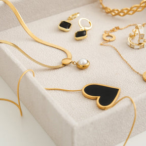 Colar Sweet Alhambra Inspiração - Coração Preto